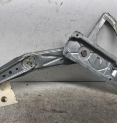 Leve vitre mecanique avant droit OPEL CORSA B