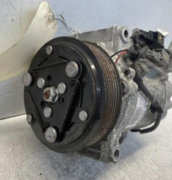 Compresseur clim RENAULT CLIO 5 Photo n°3