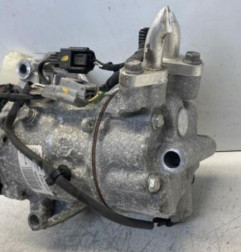Compresseur clim RENAULT CLIO 5 Photo n°4