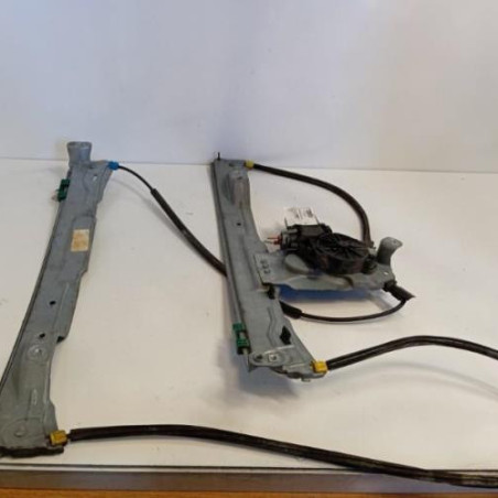 Leve vitre electrique avant gauche RENAULT CLIO 3 Photo n°1