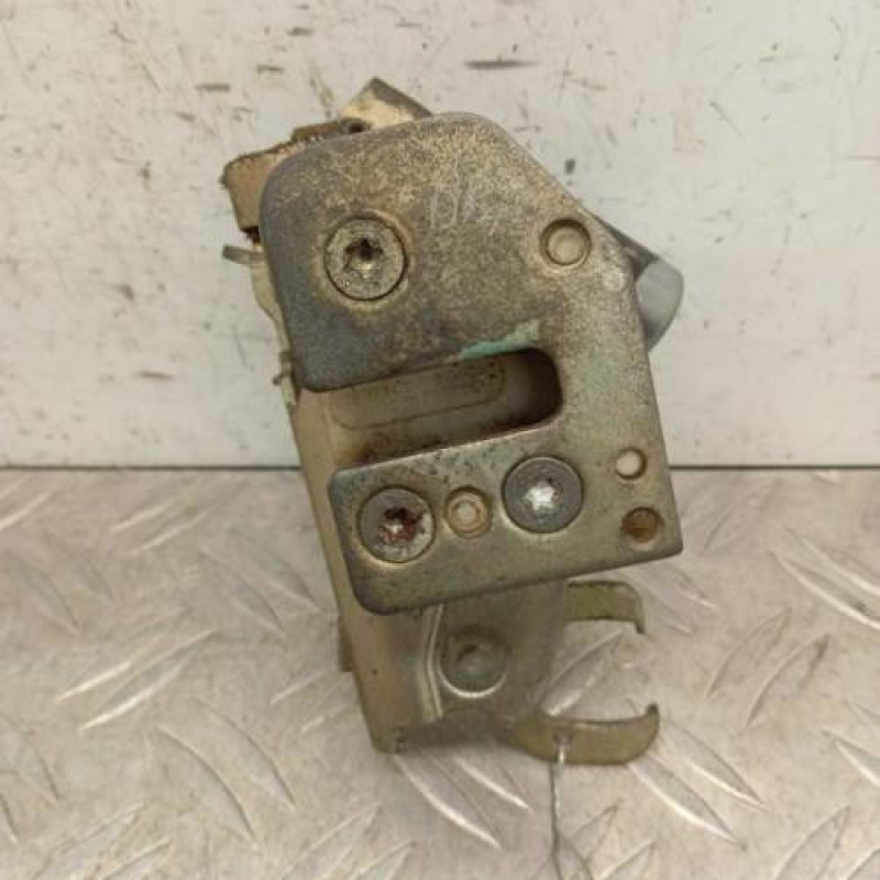 Serrure avant droit RENAULT TRAFIC 1 Serrure avant droit RENAULT TRAFIC 1