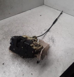 Serrure avant droit VOLKSWAGEN POLO 4