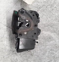 Serrure avant gauche PEUGEOT 607