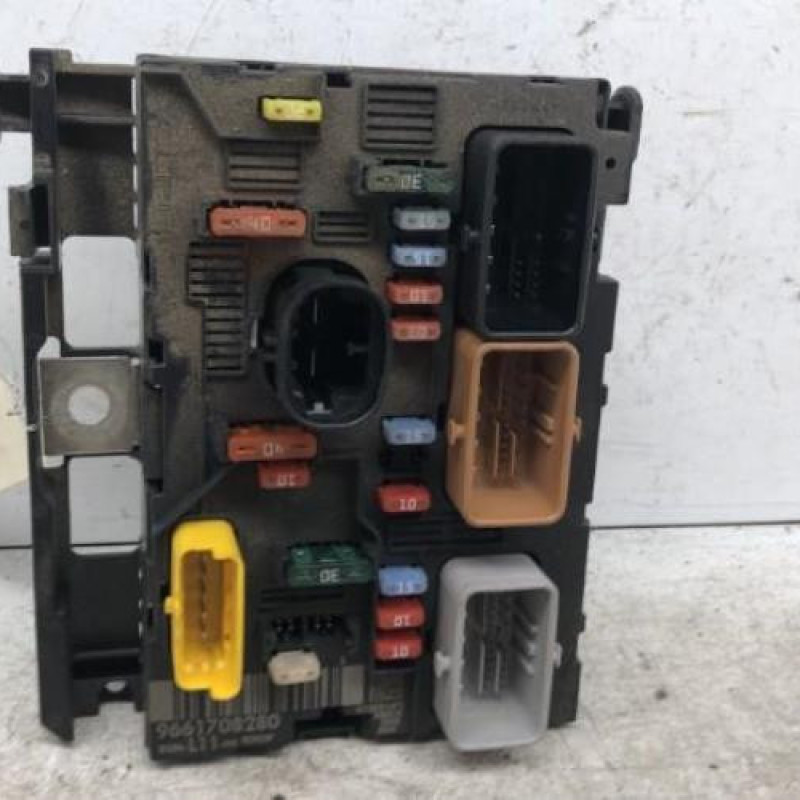Boitier servitude moteur (BSM) PEUGEOT 307