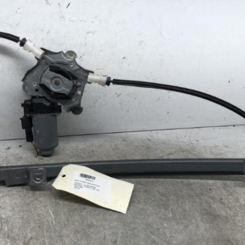 Leve vitre electrique avant droit RENAULT MEGANE 1
