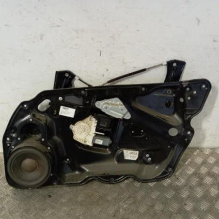 Leve vitre electrique avant droit VOLKSWAGEN PASSAT 5 Photo n°1