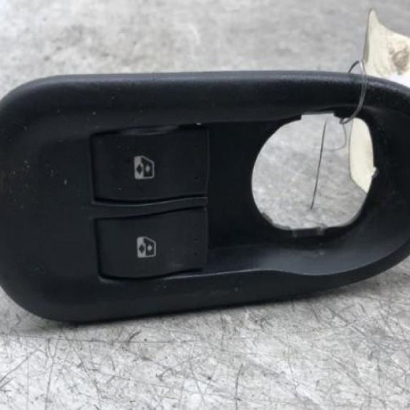 Interrupteur de leve vitre avant gauche RENAULT MASTER 3