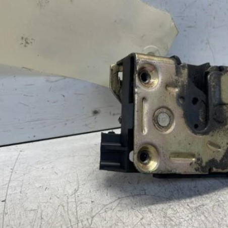 Serrure avant droit RENAULT R19