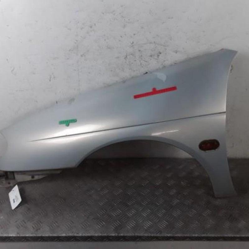 Aile avant gauche RENAULT MEGANE 1