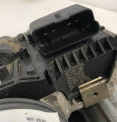 Moteur essuie glace avant gauche PEUGEOT 3008 1