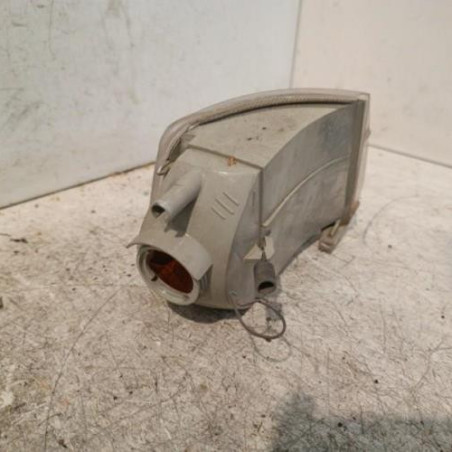 Optique avant secondaire gauche (feux)(clignotant) PEUGEOT 106