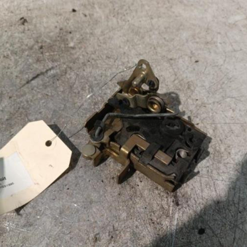 Serrure avant droit PEUGEOT 106