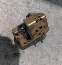 Serrure avant droit PEUGEOT 106