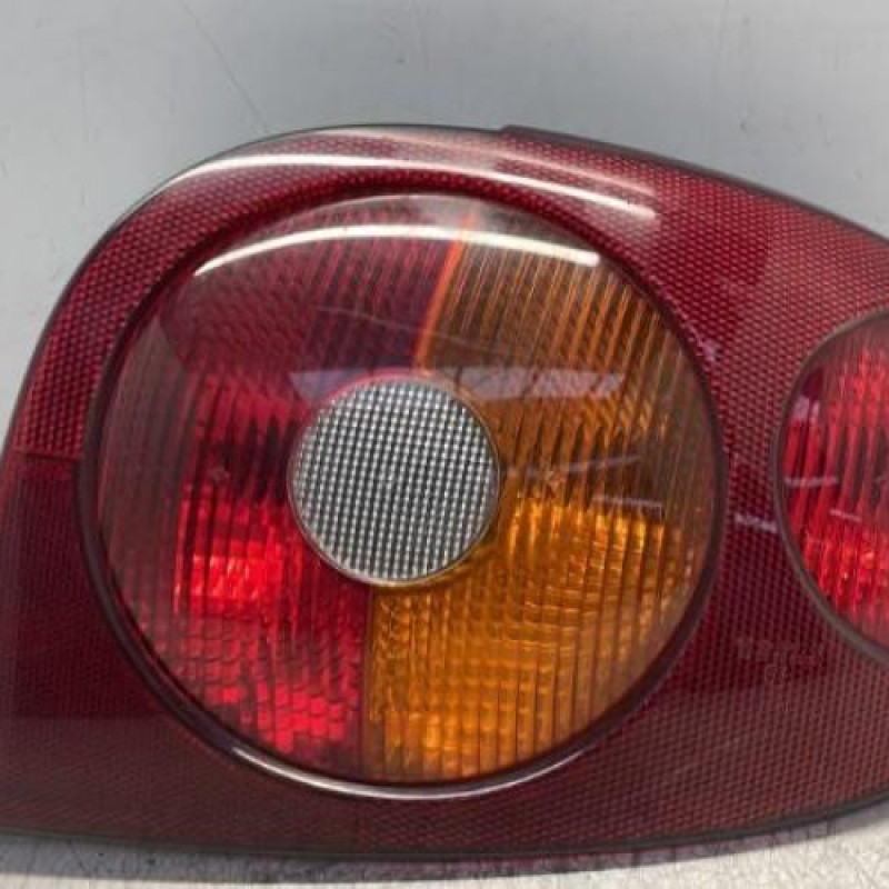 Feu arriere principal droit (feux) RENAULT MEGANE 1 Feu arriere principal droit (feux) RENAULT MEGANE 1