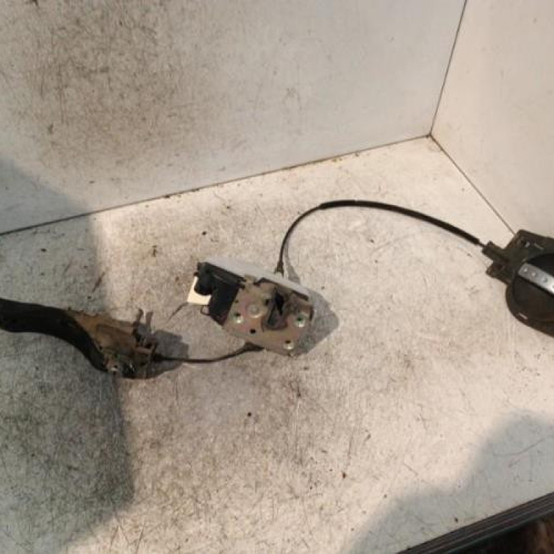 Serrure avant gauche CITROEN C3 1 Serrure avant gauche CITROEN C3 1