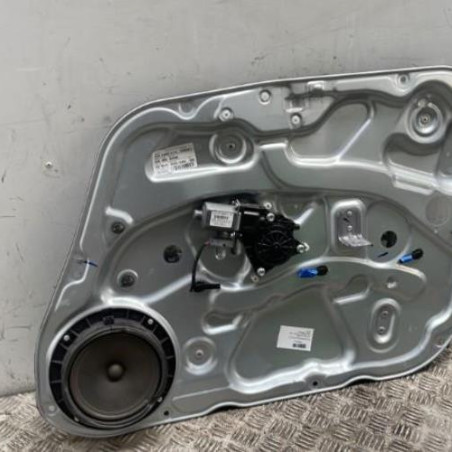 Leve vitre electrique avant droit HYUNDAI I 30 1