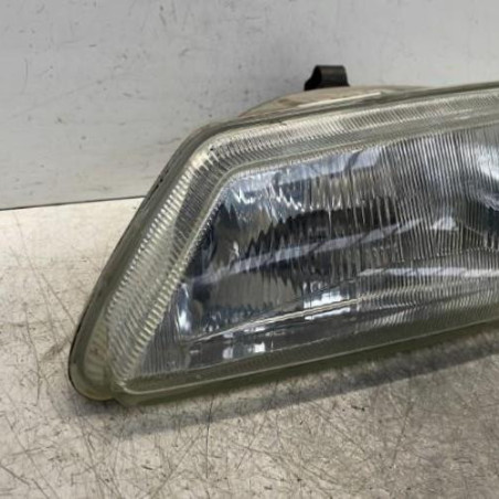 Optique avant principal gauche (feux)(phare) PEUGEOT 106