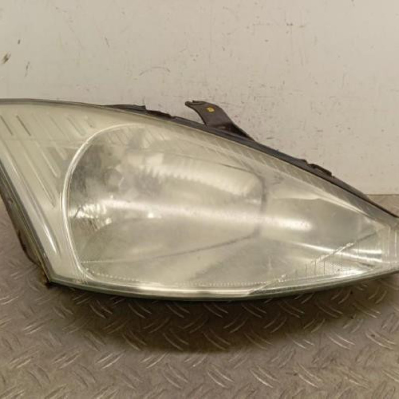 Optique avant principal droit (feux)(phare) FORD FOCUS 1