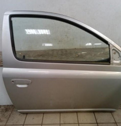 Porte avant droit TOYOTA YARIS 1 Photo n°1