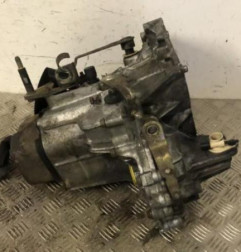 Boite de vitesses PEUGEOT 205 Photo n°4