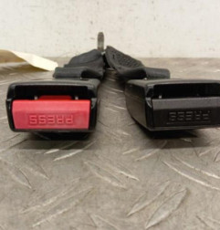 Attache ceinture arriere gauche DACIA DUSTER 1 Photo n°3