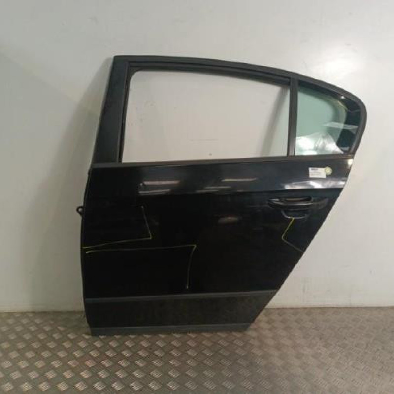 Porte arriere gauche VOLKSWAGEN PASSAT 5 Porte arriere gauche VOLKSWAGEN PASSAT 5