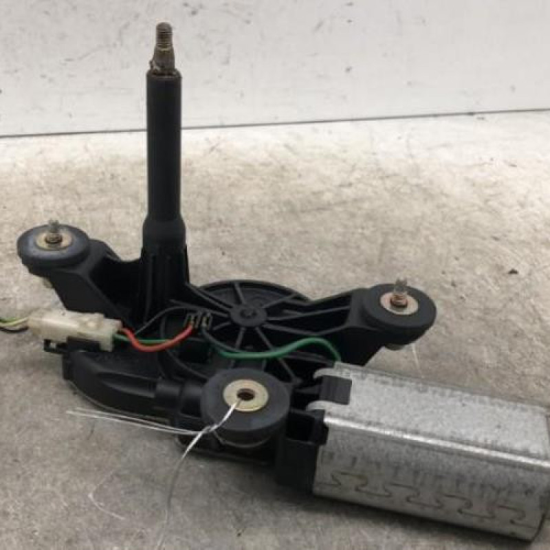 Moteur essuie glace arriere FIAT PUNTO 2