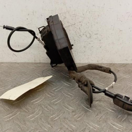 Serrure arriere droit RENAULT CLIO 4