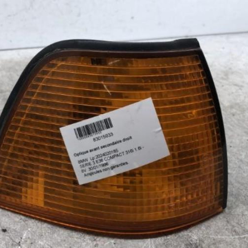 Optique avant secondaire droit (feux)(clignotant) BMW SERIE 3 E36