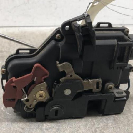Serrure arriere gauche AUDI A4 2