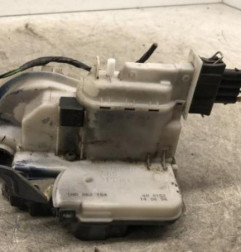 Serrure avant droit VOLKSWAGEN GOLF 3