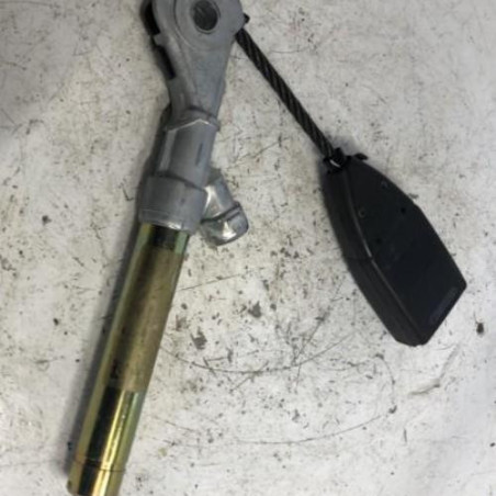 Attache ceinture avant droit RENAULT TWINGO 1