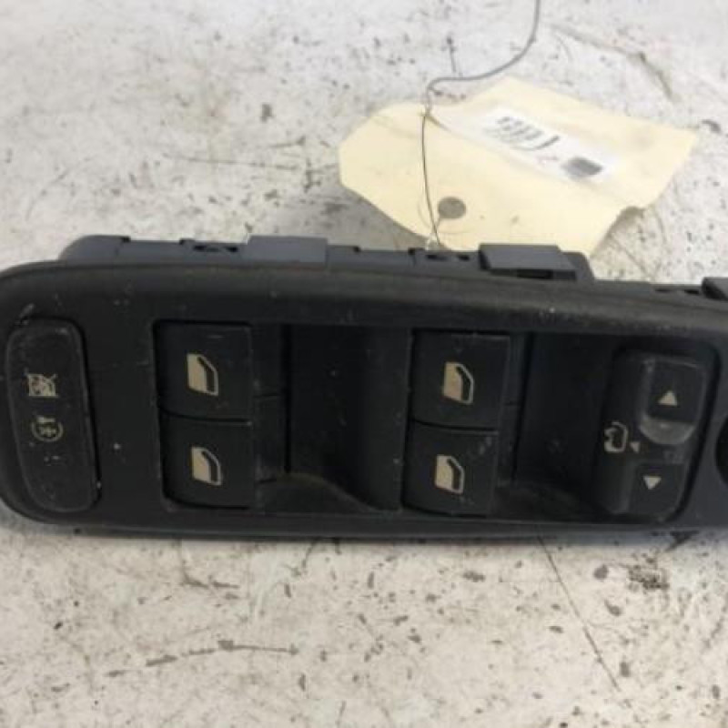 Interrupteur de leve vitre avant gauche CITROEN C4 GRAND PICASSO 1
