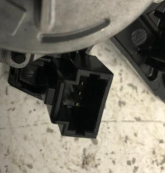 Moteur essuie glace arriere CITROEN C4 CACTUS Photo n°3