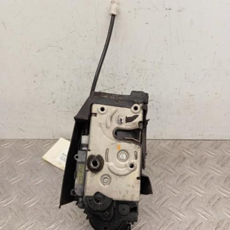 Serrure avant gauche FIAT IDEA Serrure avant gauche FIAT IDEA