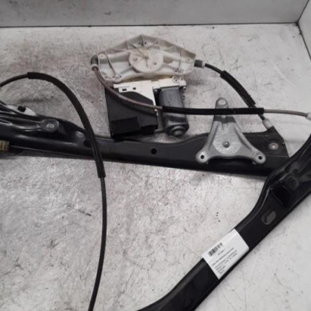 Leve vitre electrique avant droit VOLKSWAGEN PASSAT 5 Photo n°1
