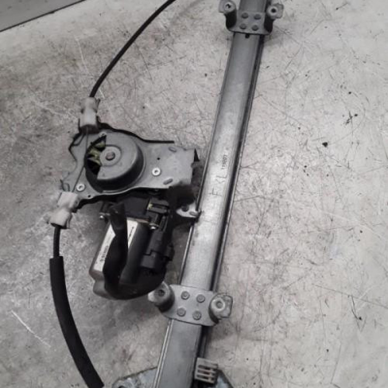 Leve vitre electrique avant gauche NISSAN NOTE 1