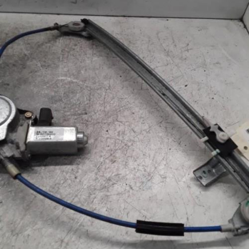 Leve vitre electrique avant droit FIAT PUNTO 1