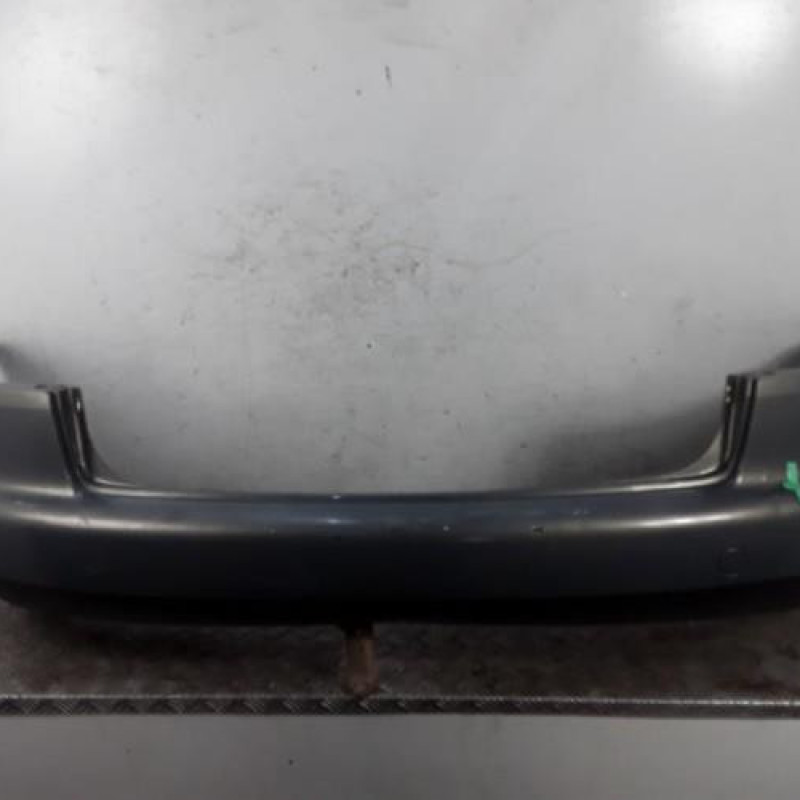 Pare choc arriere VOLKSWAGEN TOURAN 1