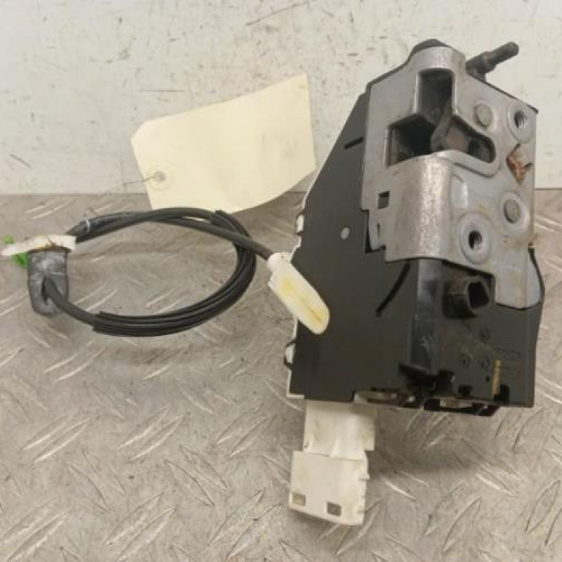 Serrure avant droit CITROEN C4 1 Serrure avant droit CITROEN C4 1