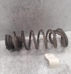 Ressort de suspension arriere droit PEUGEOT 5008 1