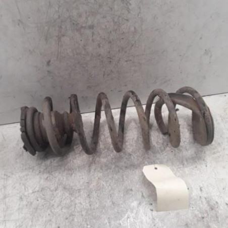 Ressort de suspension arriere droit PEUGEOT 5008 1