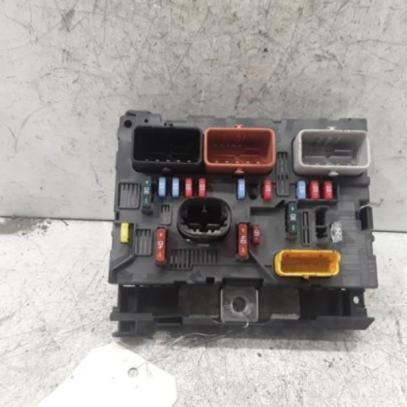 Boitier servitude moteur (BSM) PEUGEOT 207