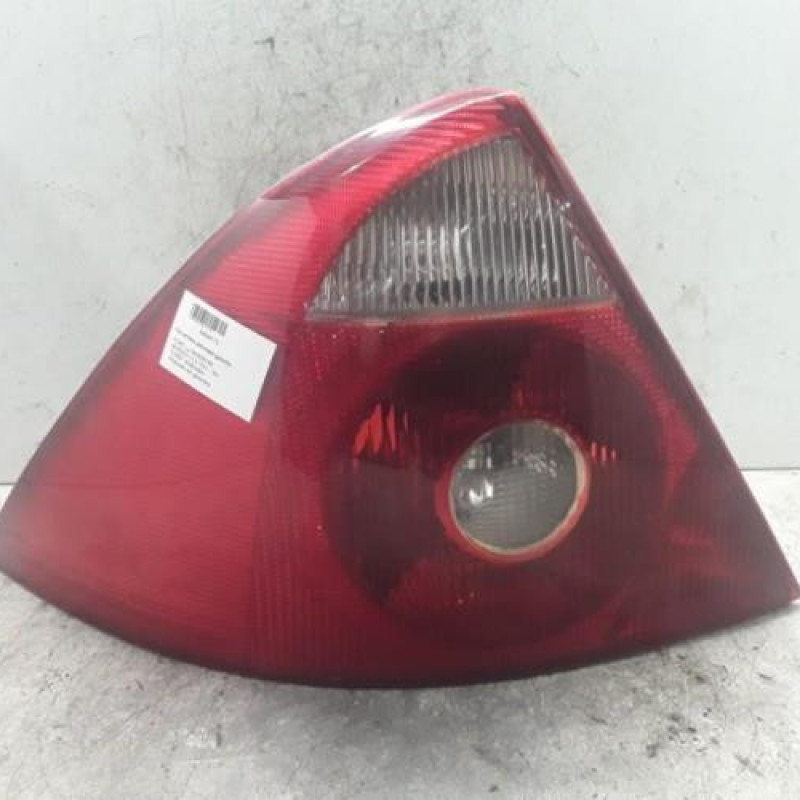 Feu arriere principal gauche (feux) FORD MONDEO 2