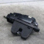 Serrure de coffre PEUGEOT 207