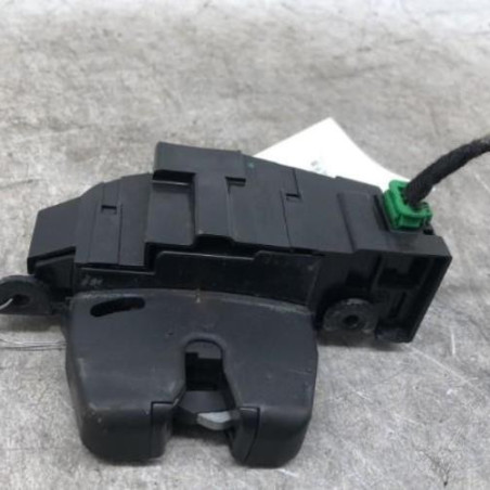 Serrure de coffre PEUGEOT 207