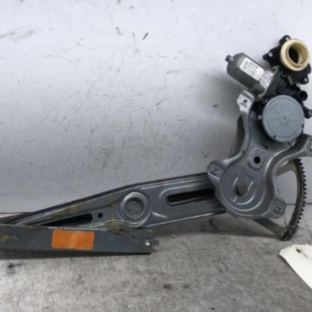 Leve vitre electrique avant gauche TOYOTA YARIS 2 Photo n°1