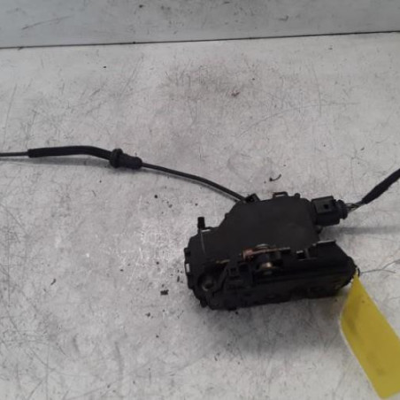 Serrure avant droit VOLKSWAGEN GOLF 4