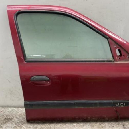 Porte avant droit RENAULT CLIO 2 Photo n°1
