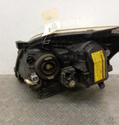 Optique avant principal droit (feux)(phare) TOYOTA AVENSIS 2
